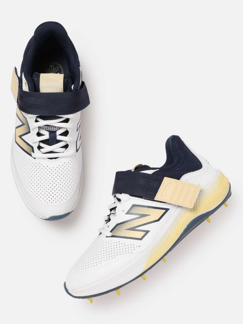 New balance 4040 cricket shoes 2025