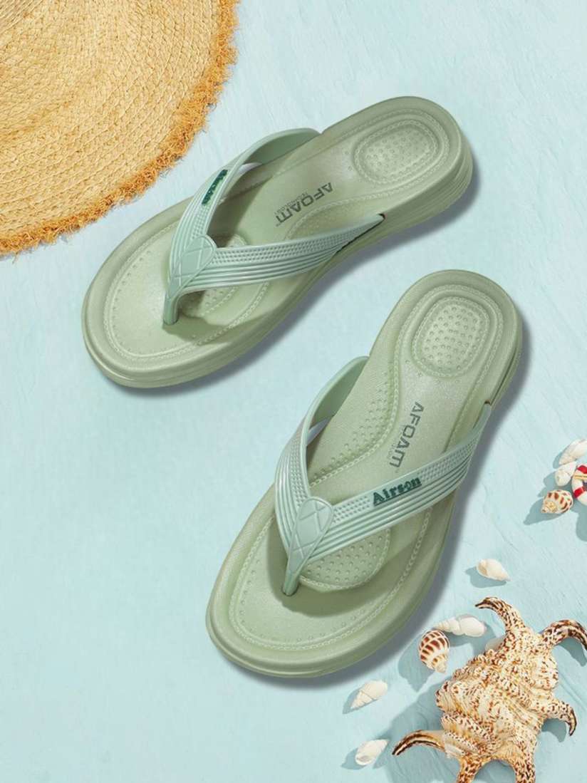 Myntra flip flops deals