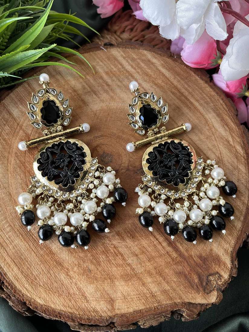 Jewellery Earrings For Black Suit Fancy Black Dangler Earrings At