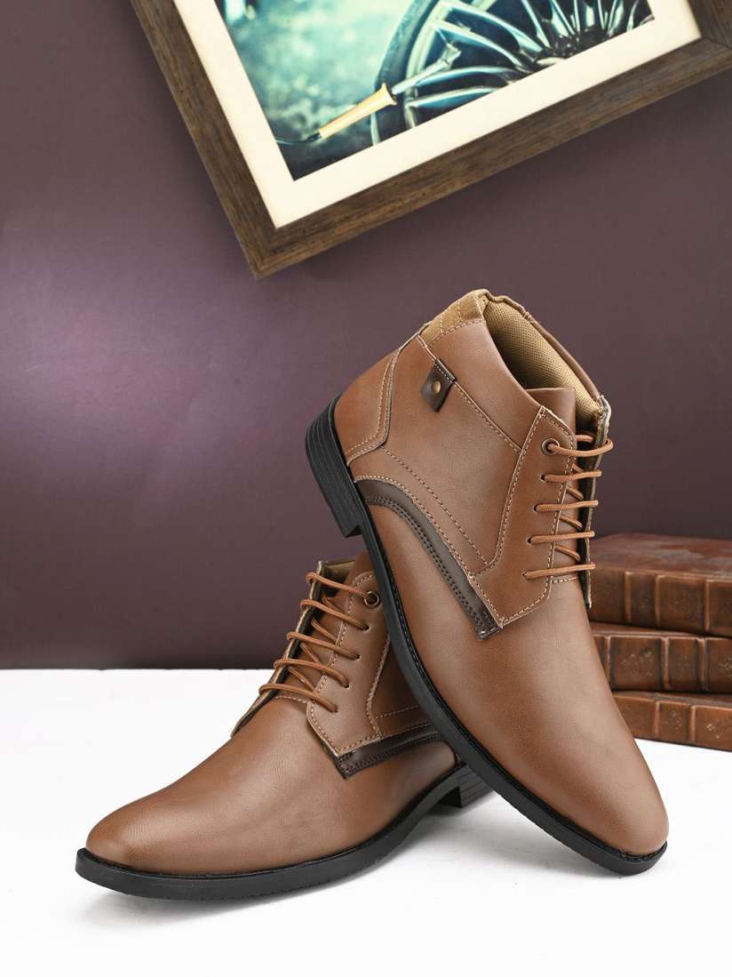 Boots for men myntra deals