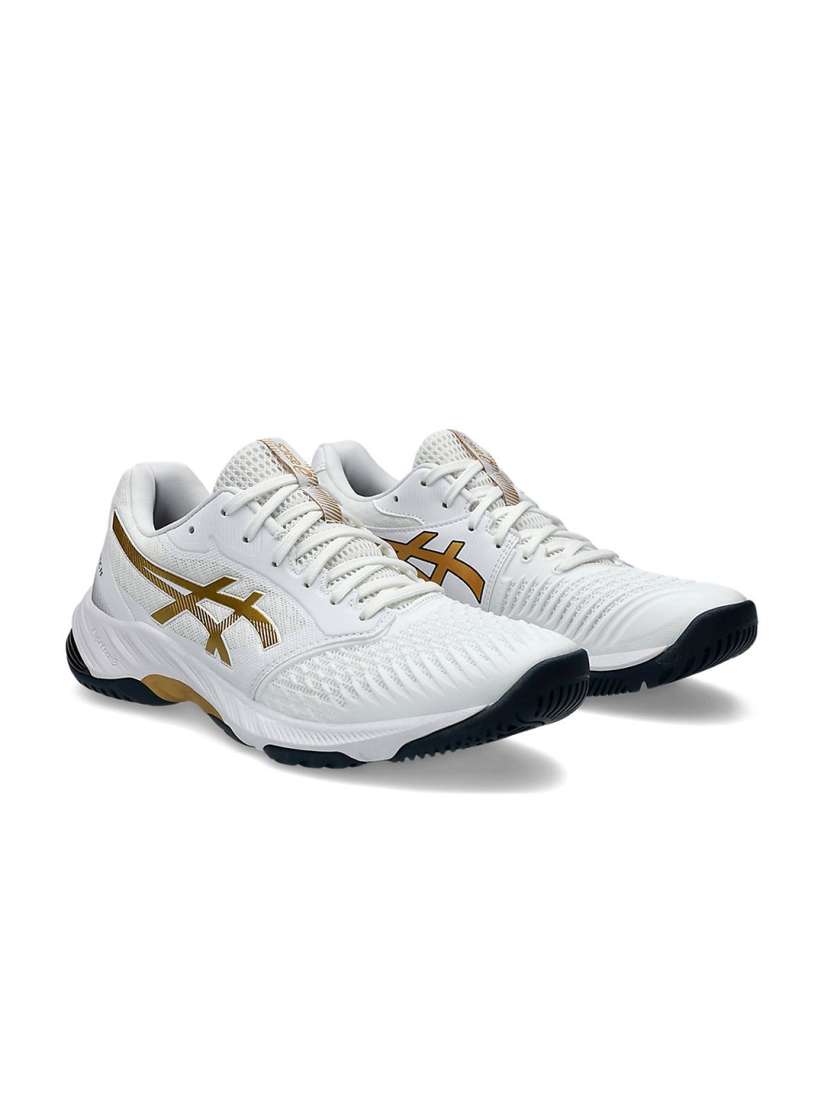 Asics cricket shoes myntra store