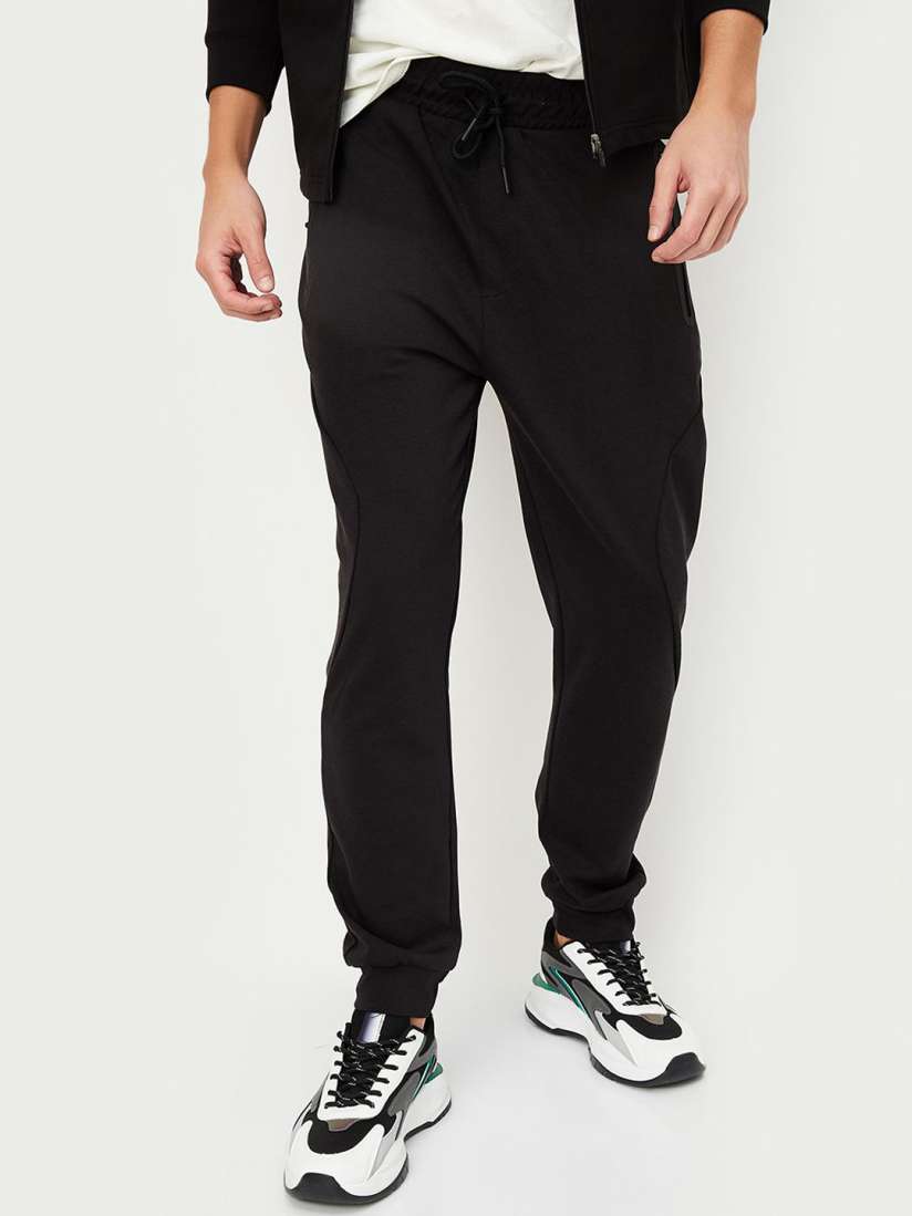 Joggers myntra deals