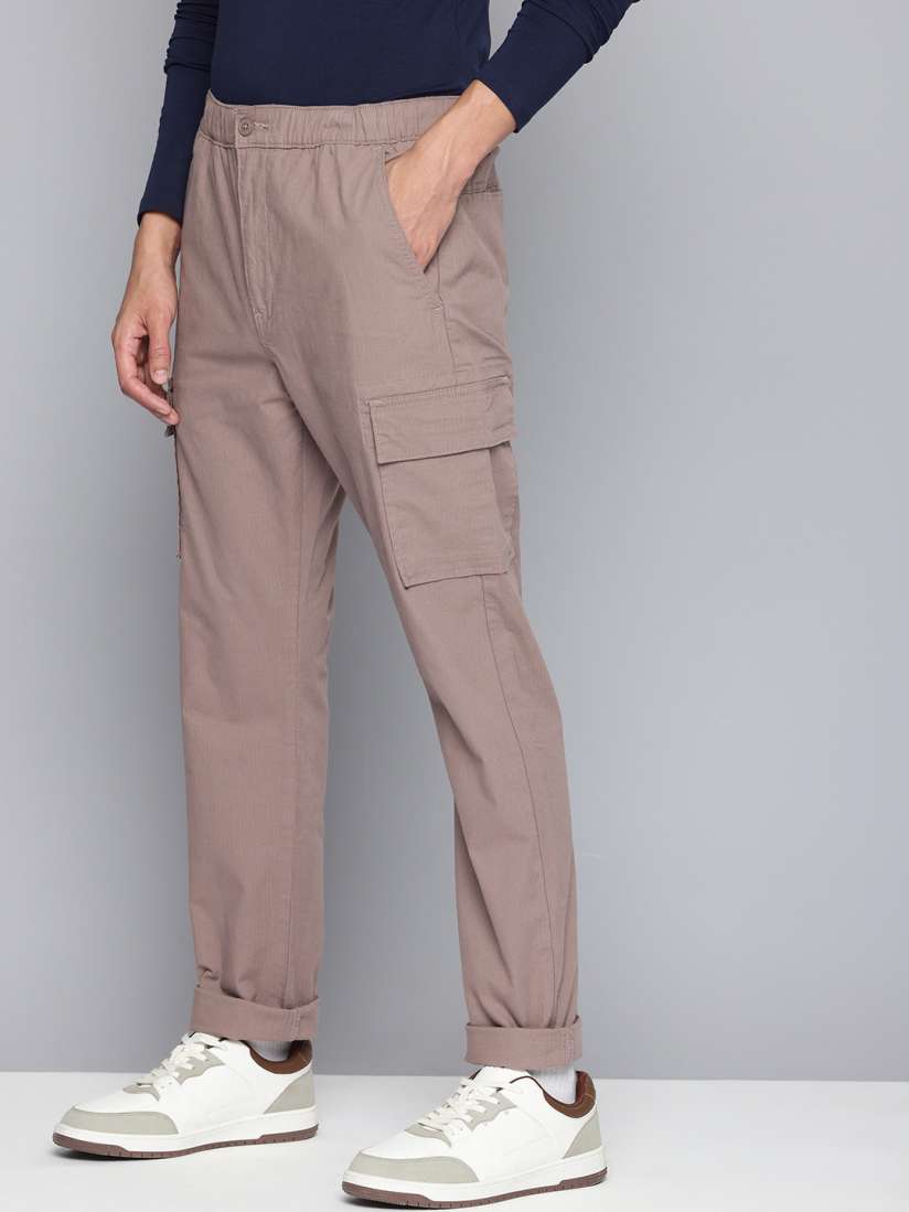 Levi's men's slim fit cargo pants top