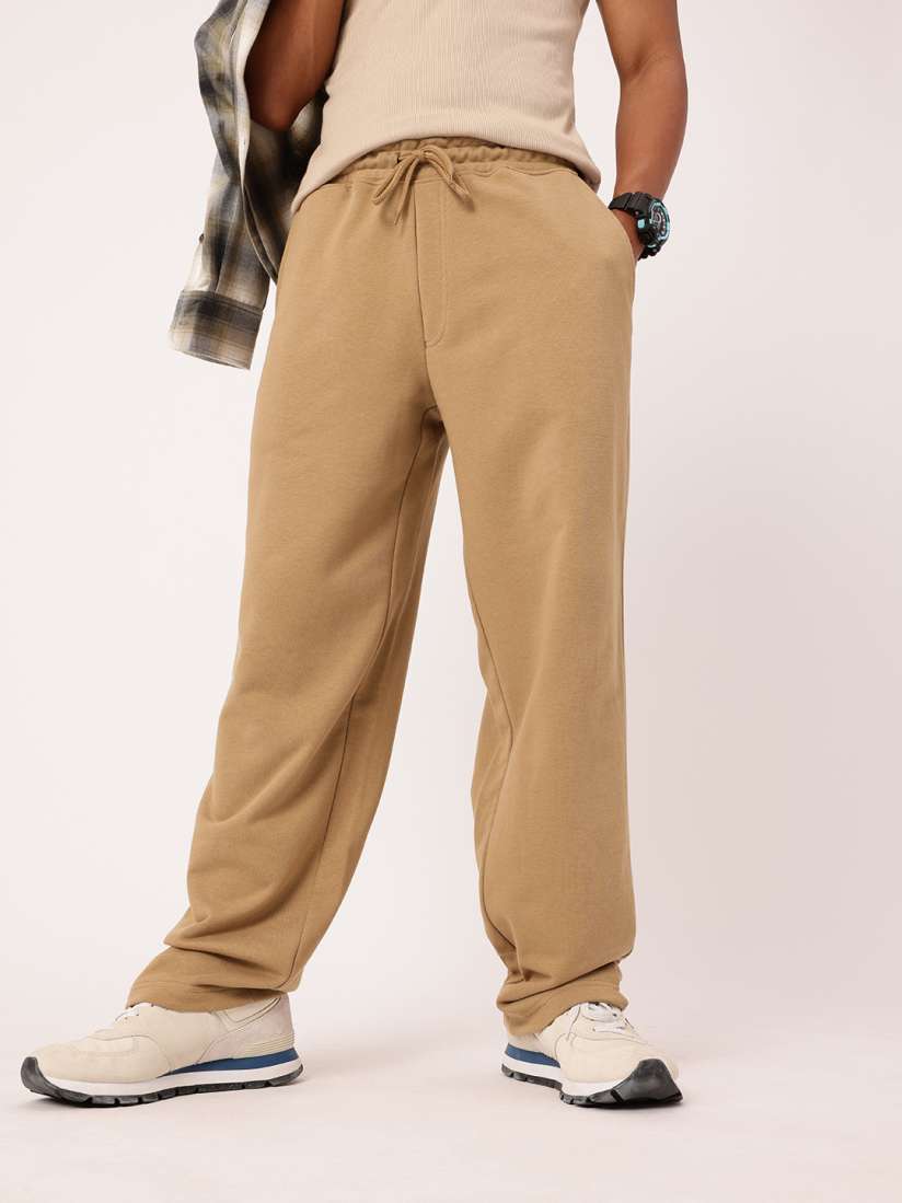 Modern track pants store