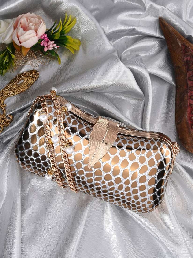 Dressberry clutch sale
