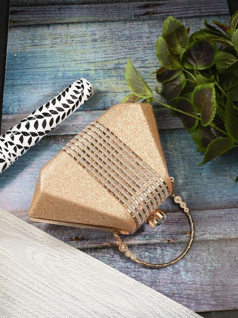 Dressberry clutch clearance