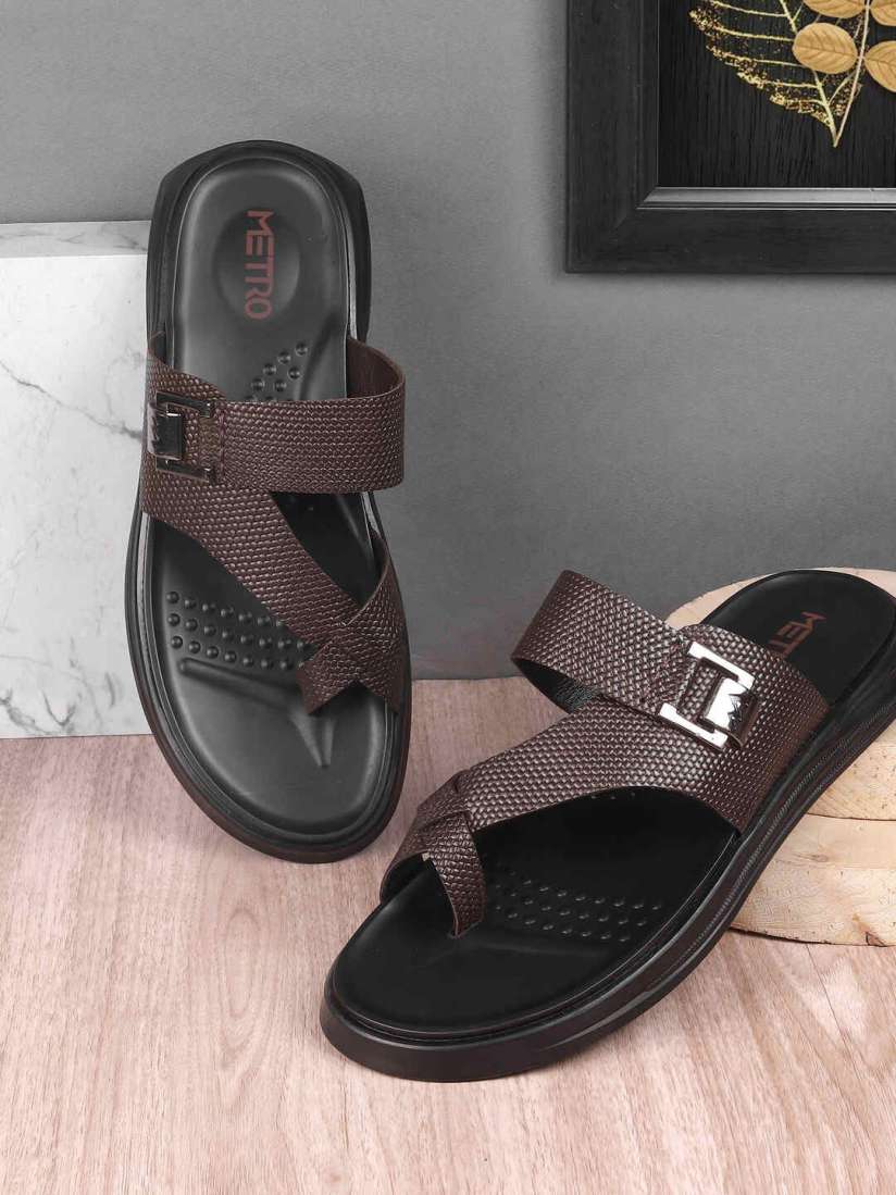 Myntra slippers and sandals clearance