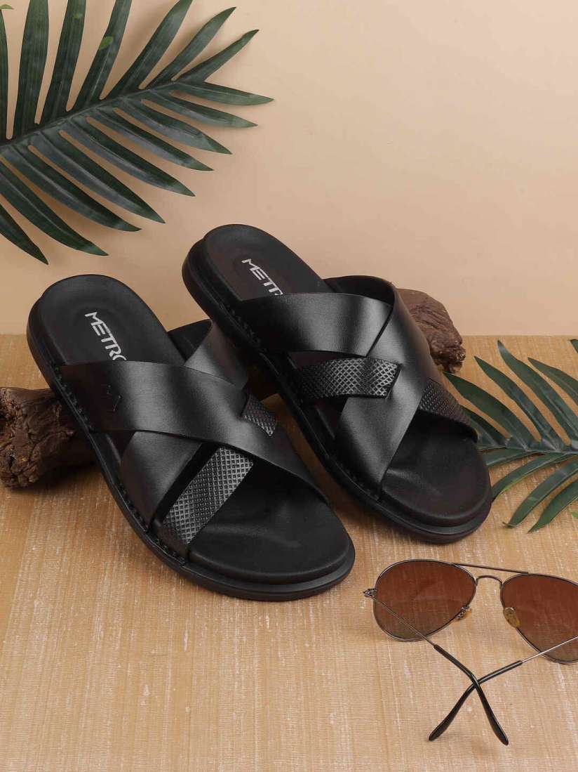 Metro leather chappals sale
