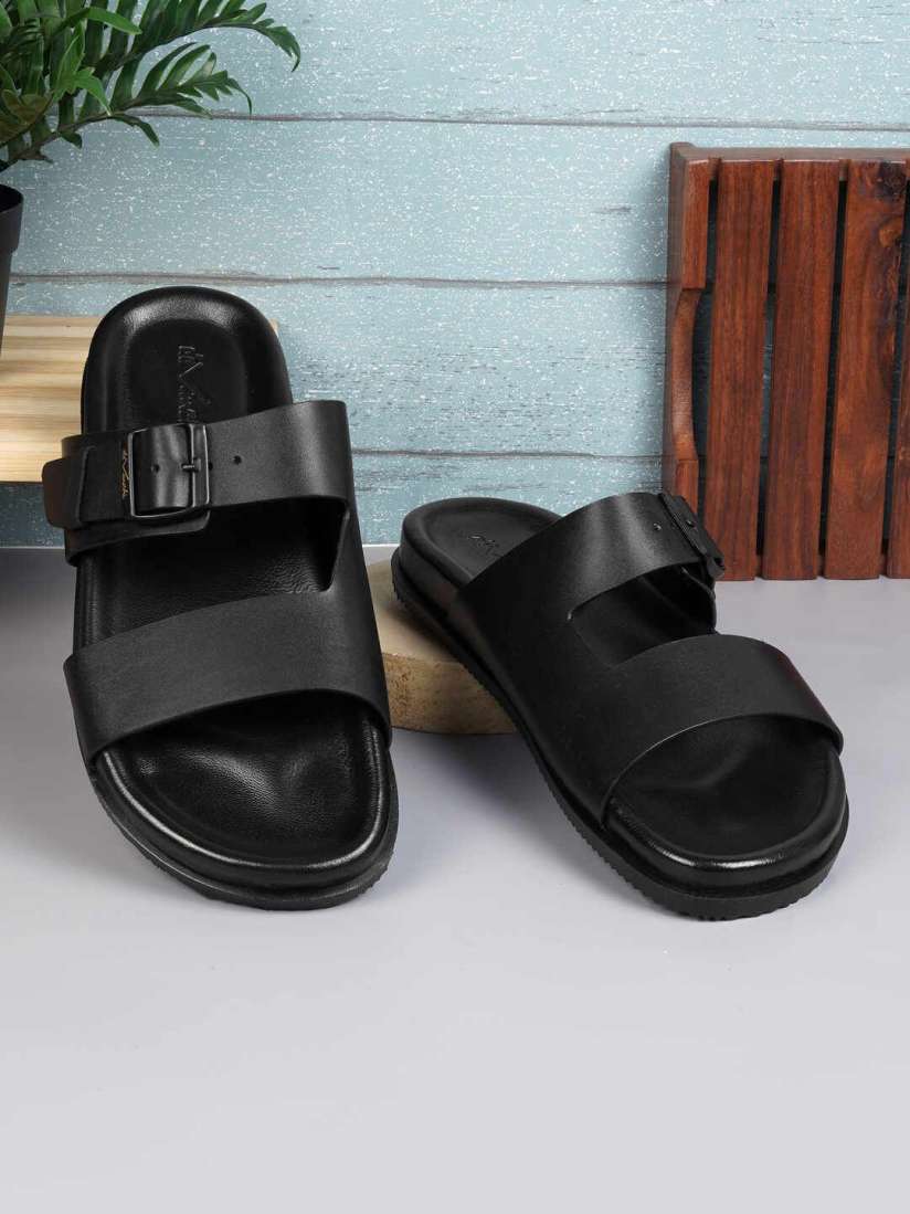 Myntra mens sandals 2025