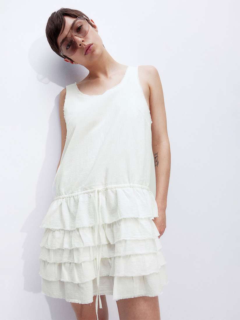 White Jersey Mini Skirt Outfit White Ditsy Floral Print Jersey