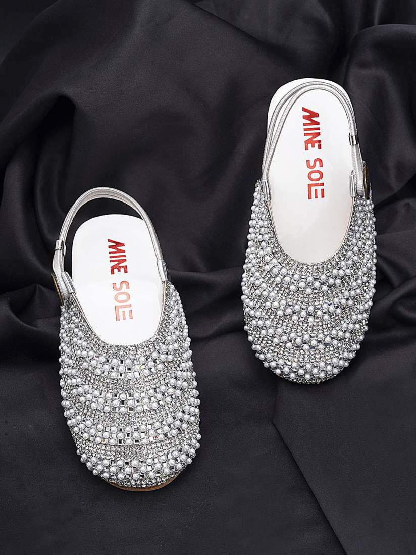 Buy Minesole Girls Printed PU Espadrilles Casual Shoes for Girls 30257664 Myntra