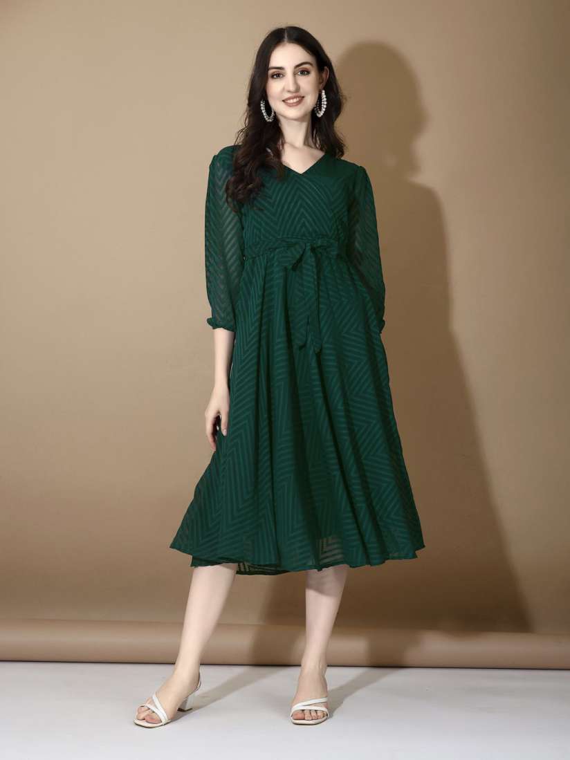 Buy YOYO Fashion Women Printed V Neck Cuffed Sleeves Georgette Gown Midi Dress Dresses for Women 30301154 Myntra