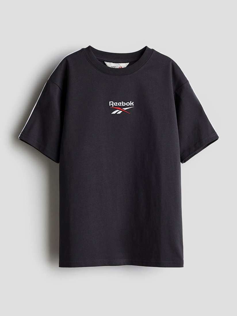 Buy H M x Reebok Boys Embroidered Motif T Shirt Tshirts for Boys 30713689 Myntra