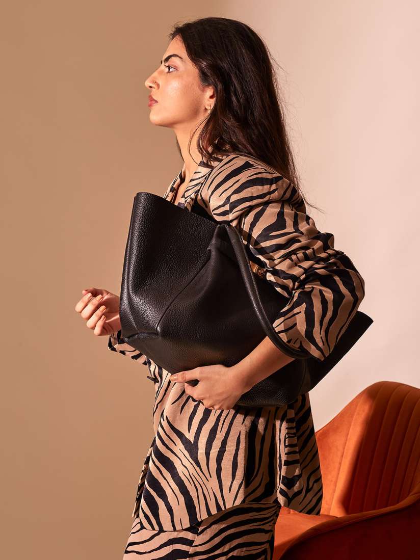 Buy Oddcat Vegan Leather Tote Bag Handbags for Women 30847000 Myntra