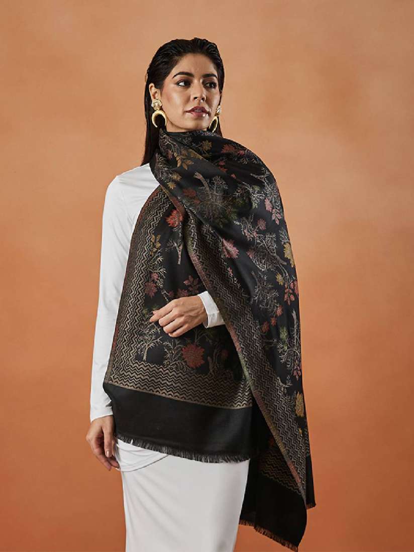 Shawl myntra online