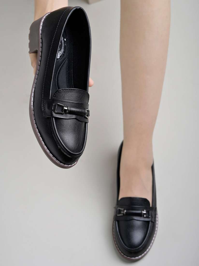 Loafers in myntra discount