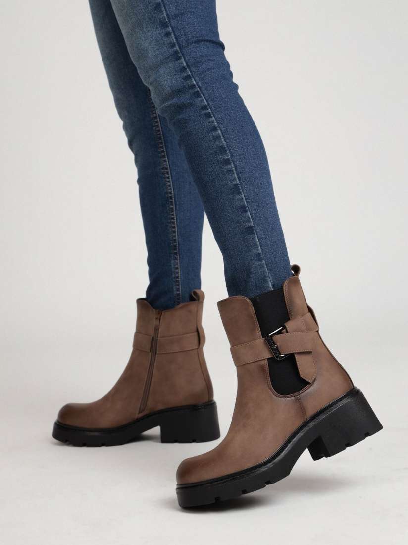 Buy Truffle Collection Women Round Toe Block Heel Winter Boots Boots for Women 31000542 Myntra