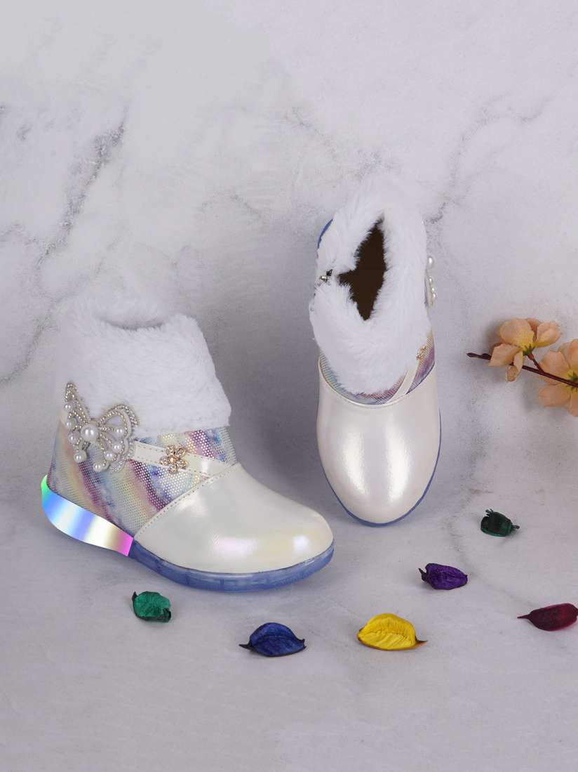 Boots for girls myntra shop