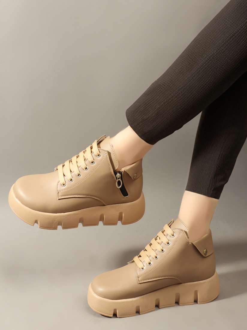 Myntra boots ladies hotsell