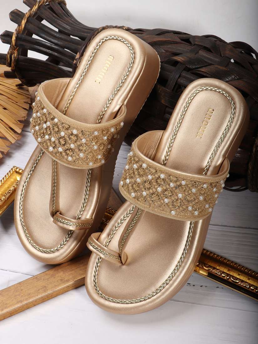 Myntra anouk footwear shop