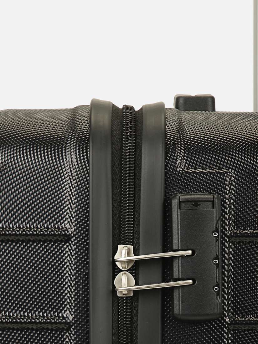 Carlton london suitcase clearance