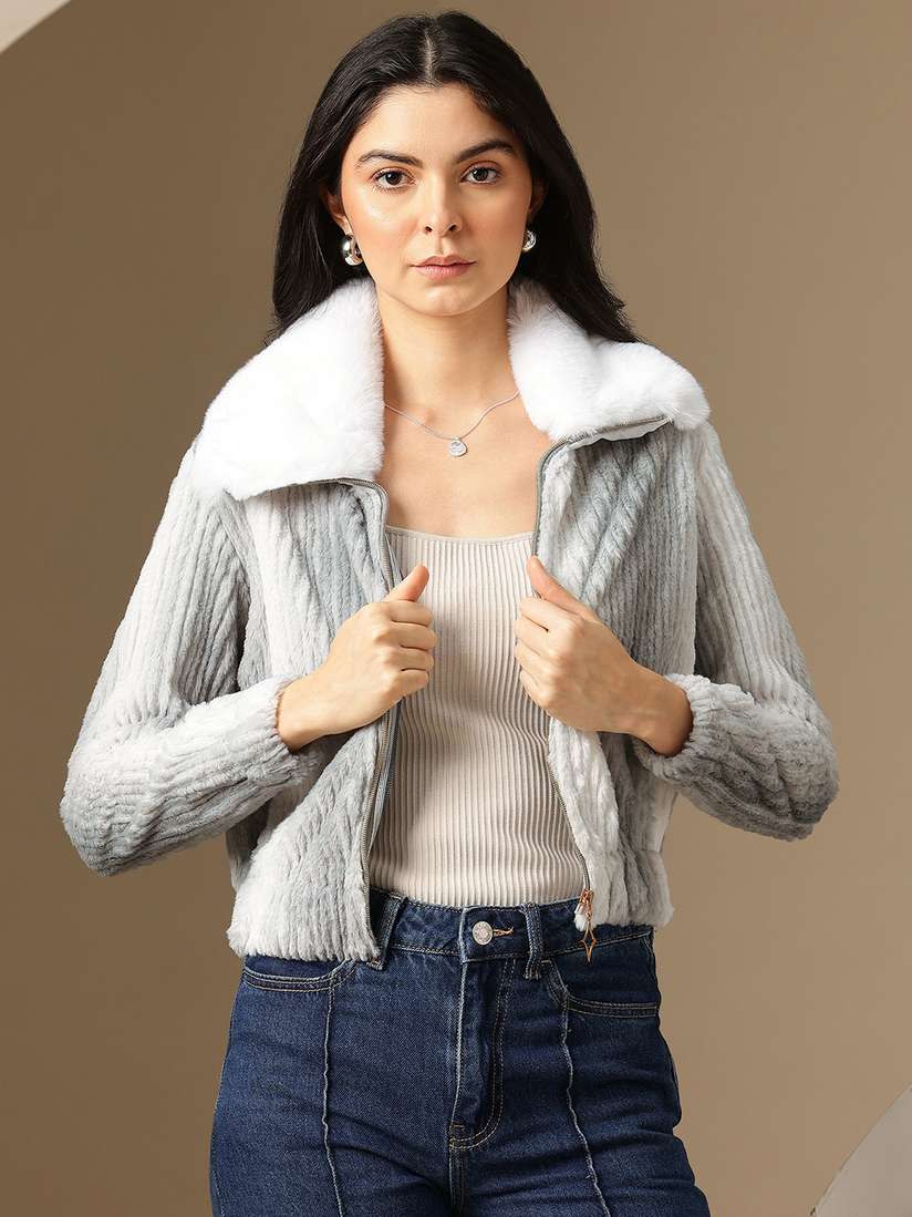 yo BIOTOP Cropped fur coat