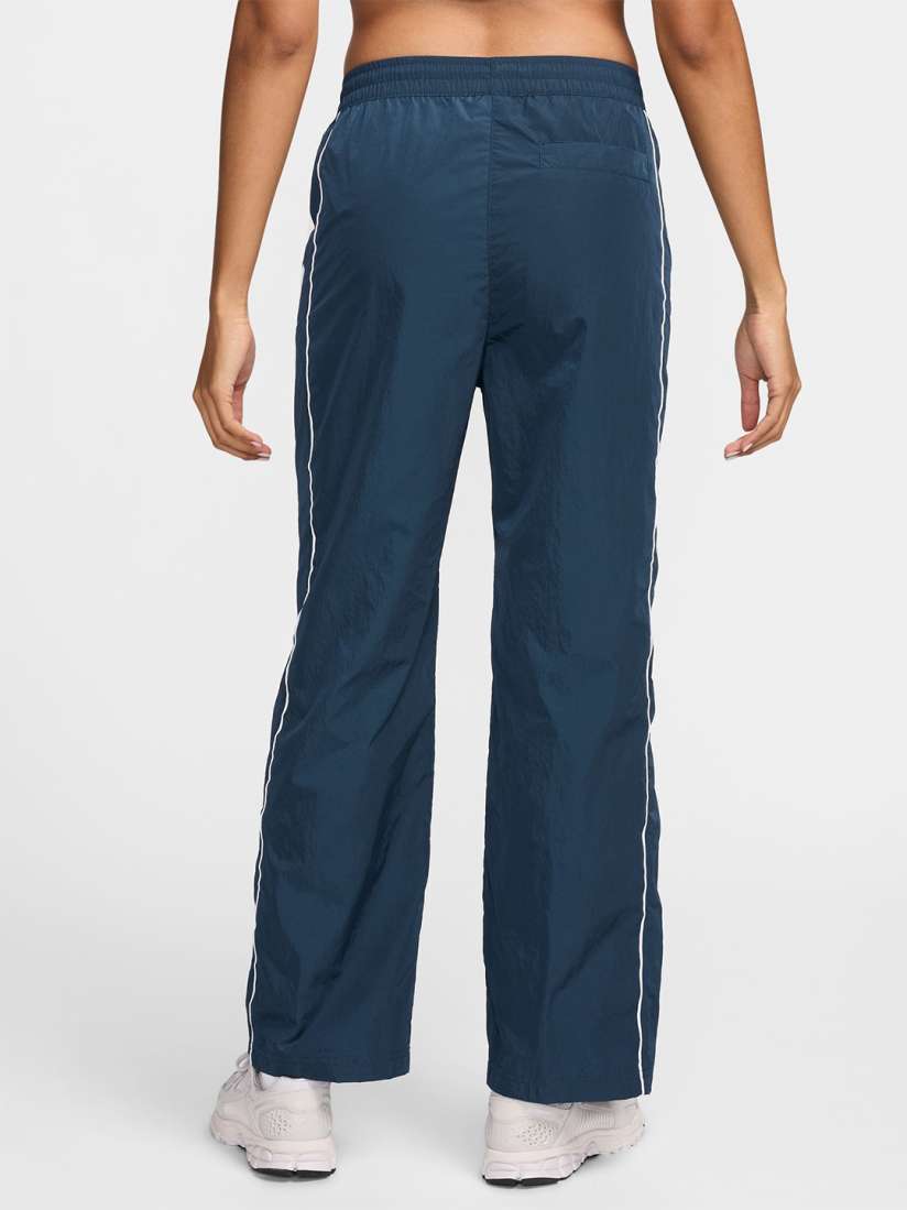 Nike pants myntra store