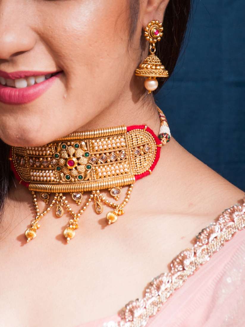 Choker set myntra discount