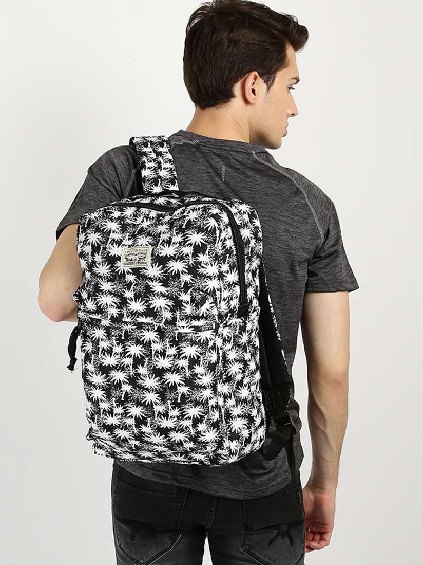 Buy Levis Unisex Black White Printed L PACK Laptop Backpack Backpacks for Unisex 4147489 Myntra