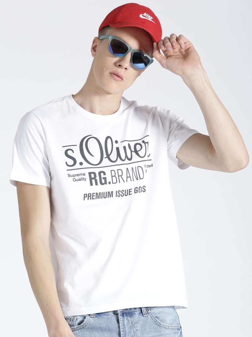 Supreme t shirt myntra clearance