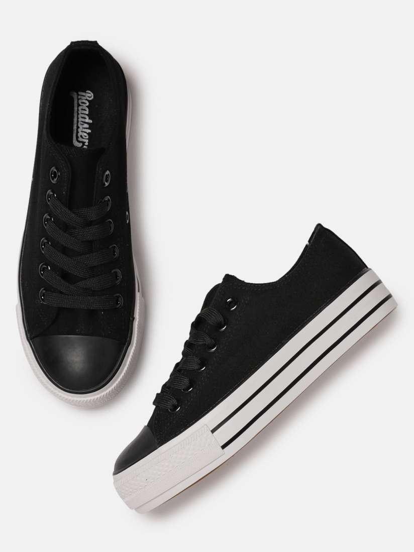 Myntra black sneakers clearance