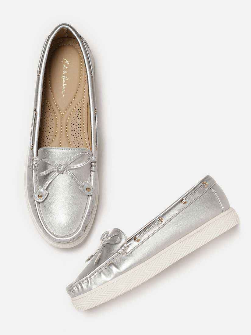 Mast and harbour boat shoes deals