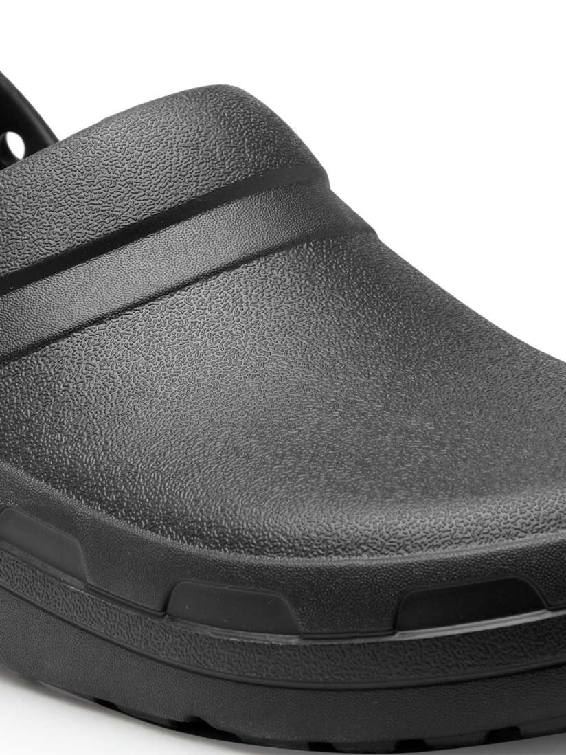 Crocs specialist ii vent clog best sale