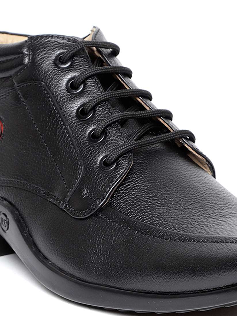 Red chief chukka boots sales