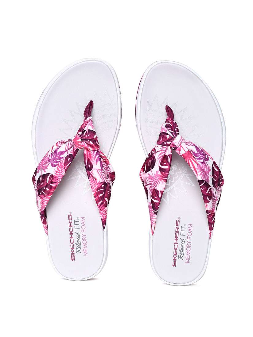 Skechers women's upgrades flip flop best sale