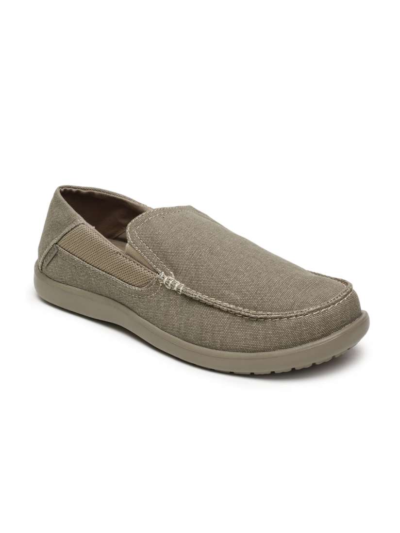 Crocs casual shoes store