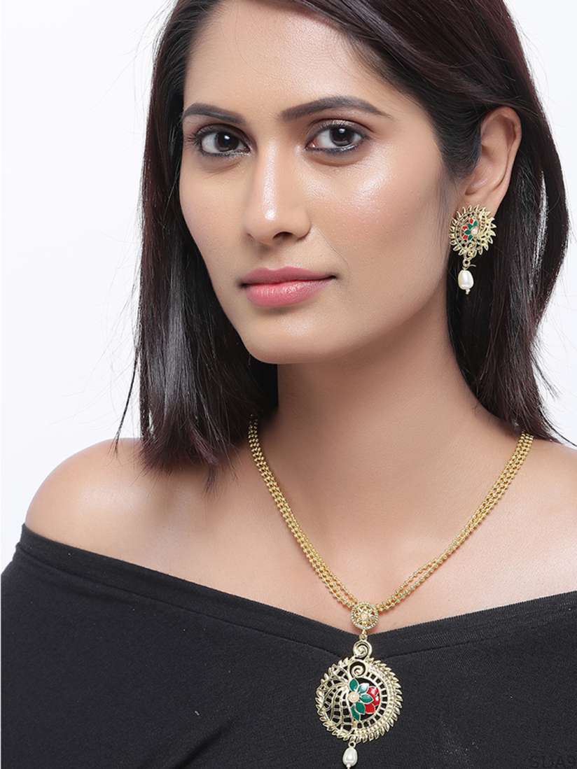 Voylla pendant set new arrivals