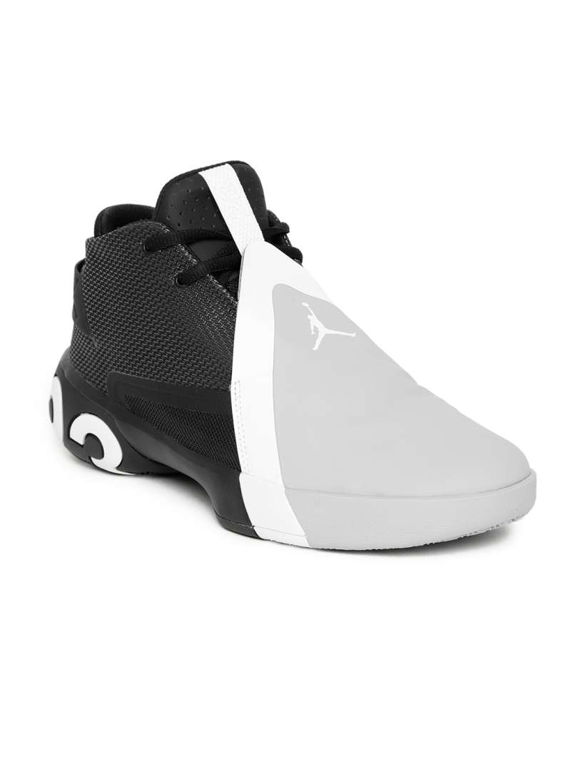 Jordan ultra fly 3 black basketball shoes top