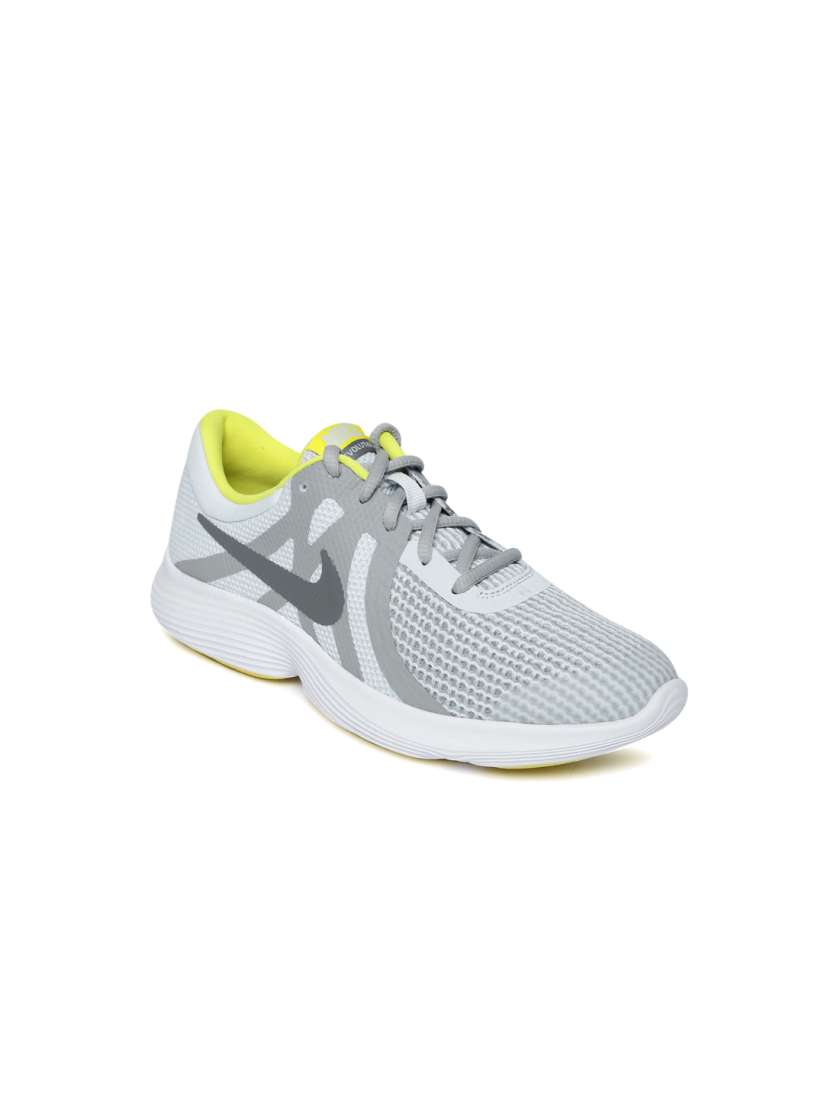 Nike revolution 4 myntra cheap