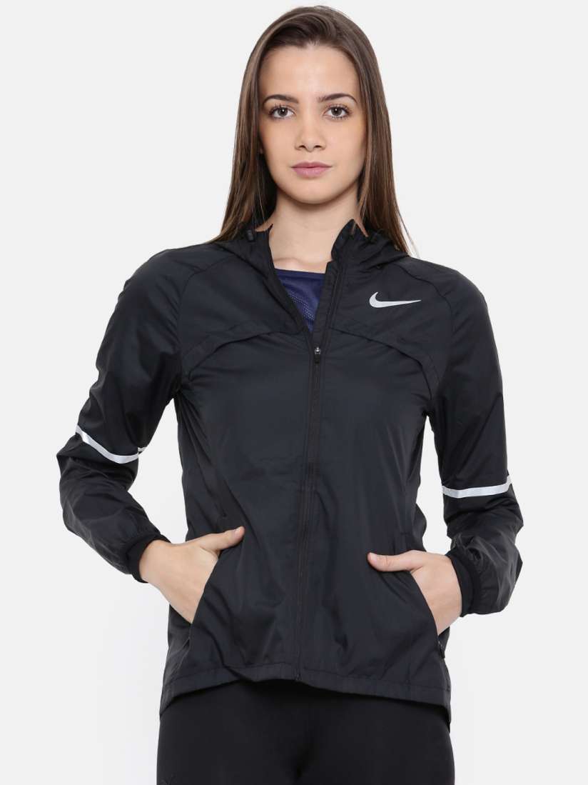 Nike jackets myntra discount