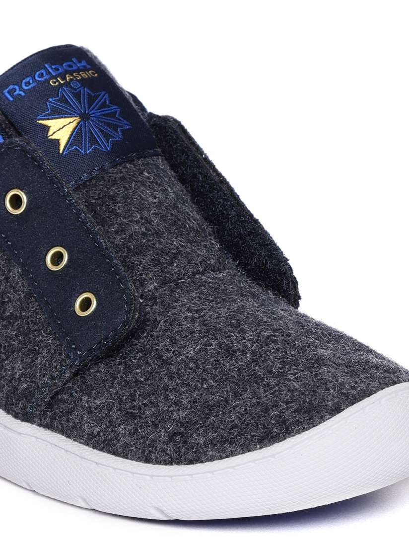 Reebok ventureflex chukka deals