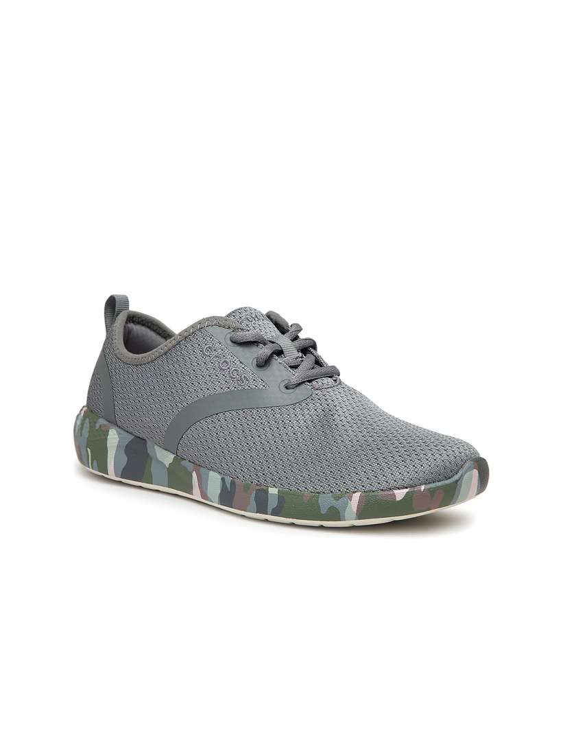 Myntra crocs literide shop