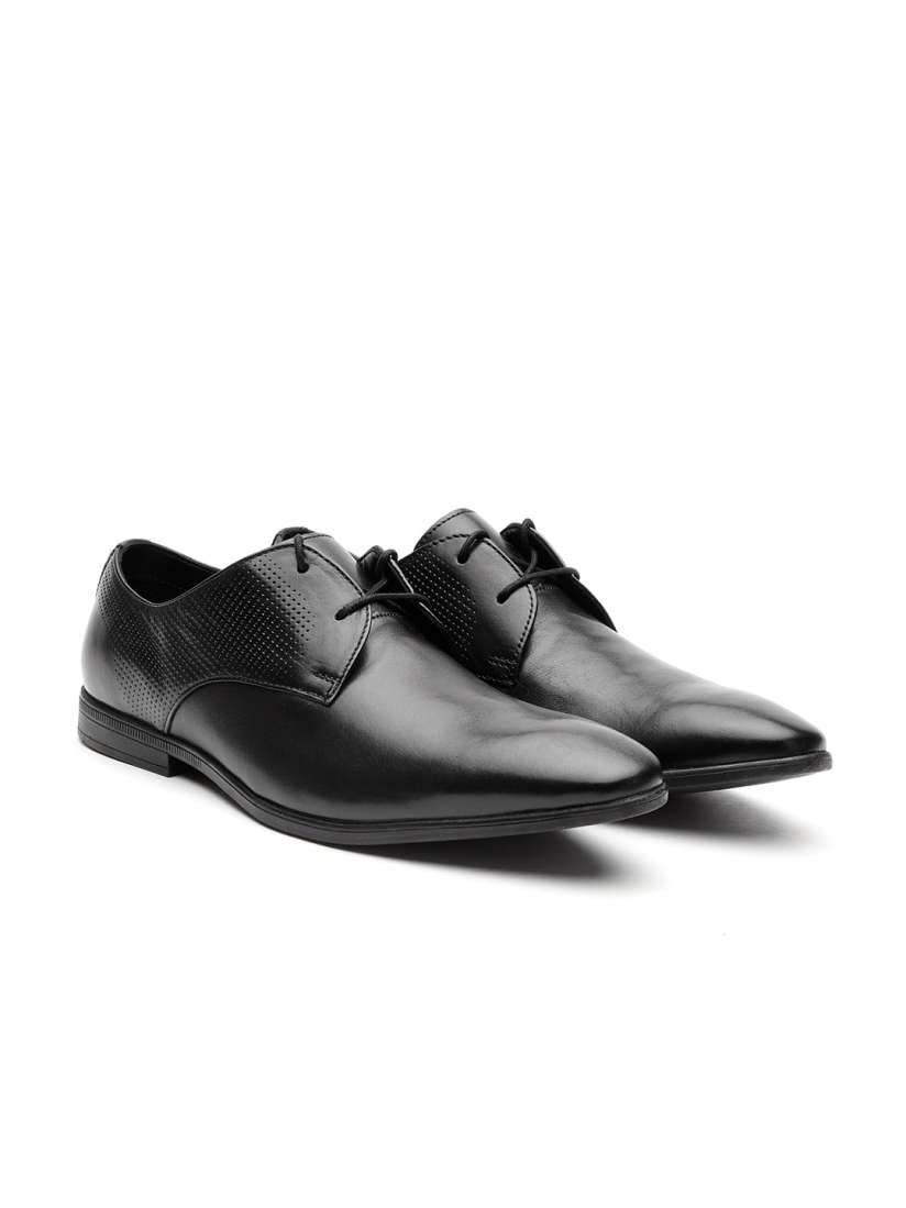 Buy Clarks Men Black Leather Formal Derbys with Textured Detail Formal Shoes for Men 7228033 Myntra