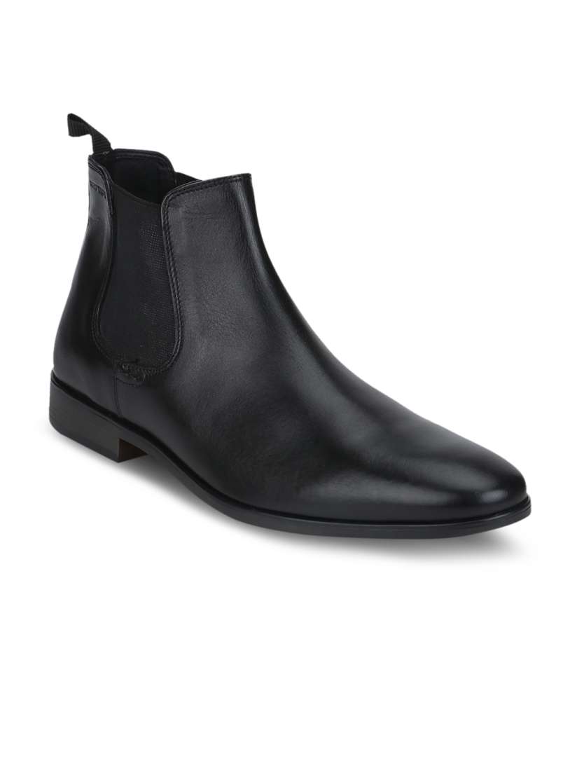 Red tape boots myntra deals
