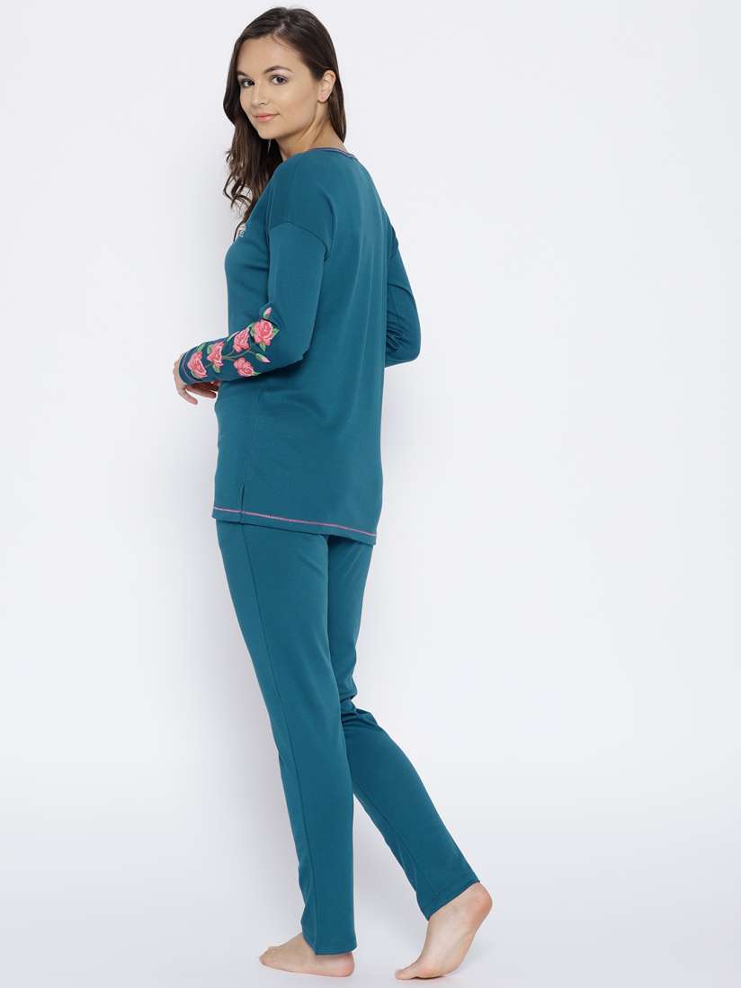 Madame night suits shop