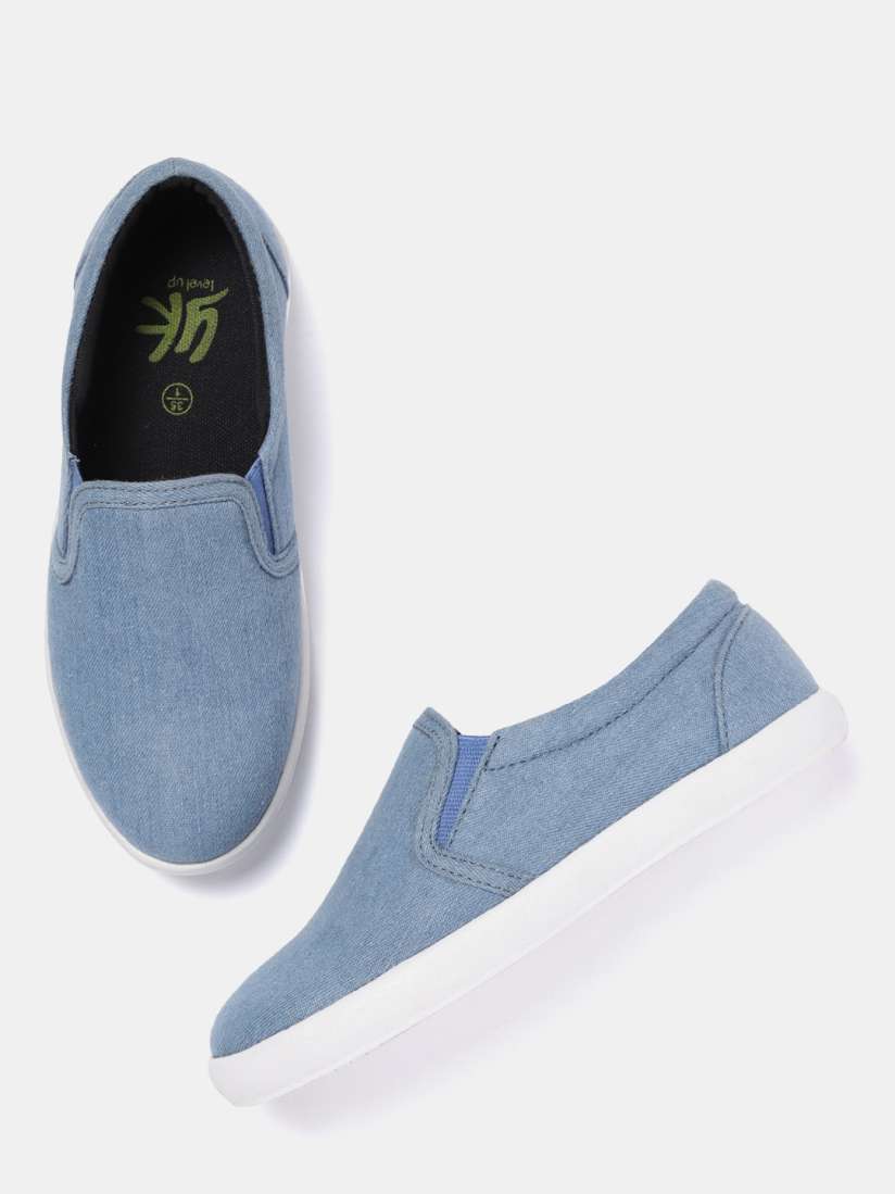 Myntra shoes for boys clearance