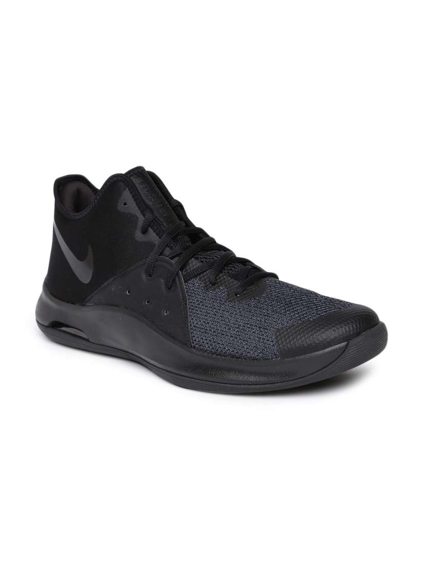 Nike air versatile 3 black sale