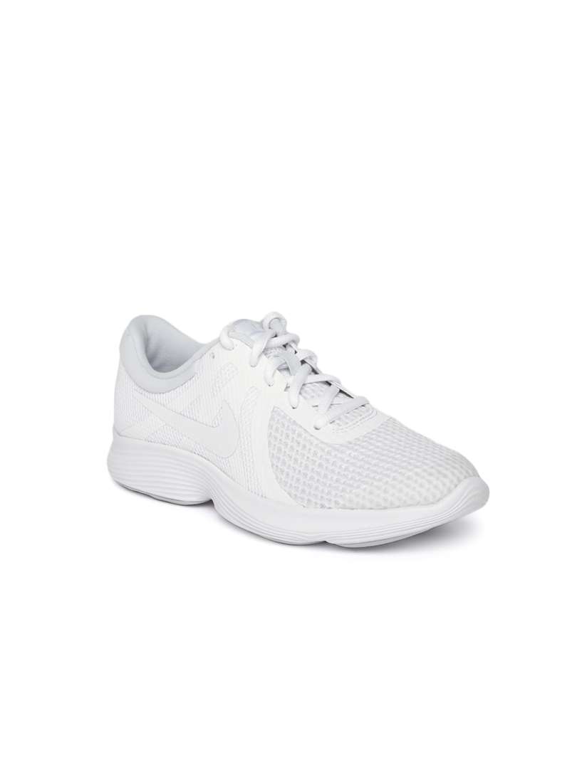 Nike revolution 4 kids white top