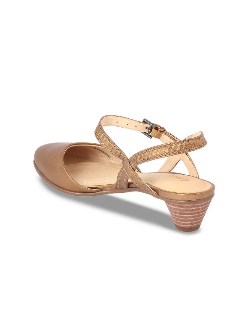 Clarks ladies gold sandals store