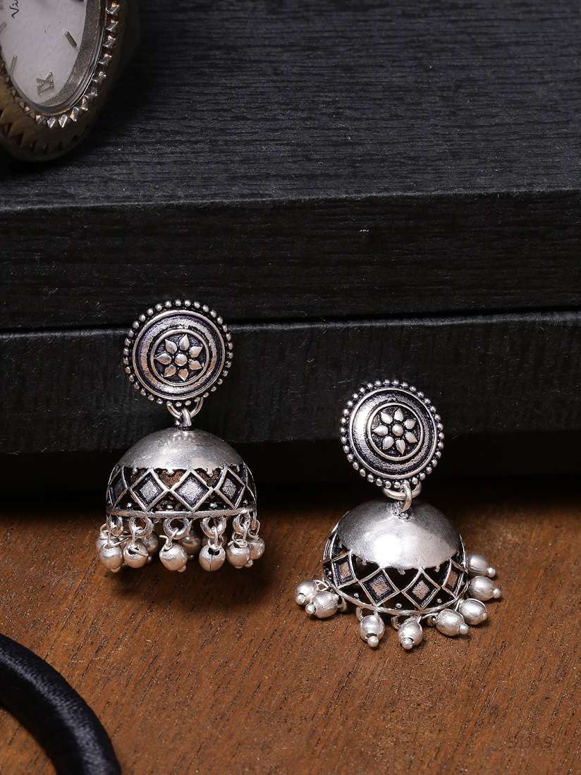 Jhumka on myntra on sale